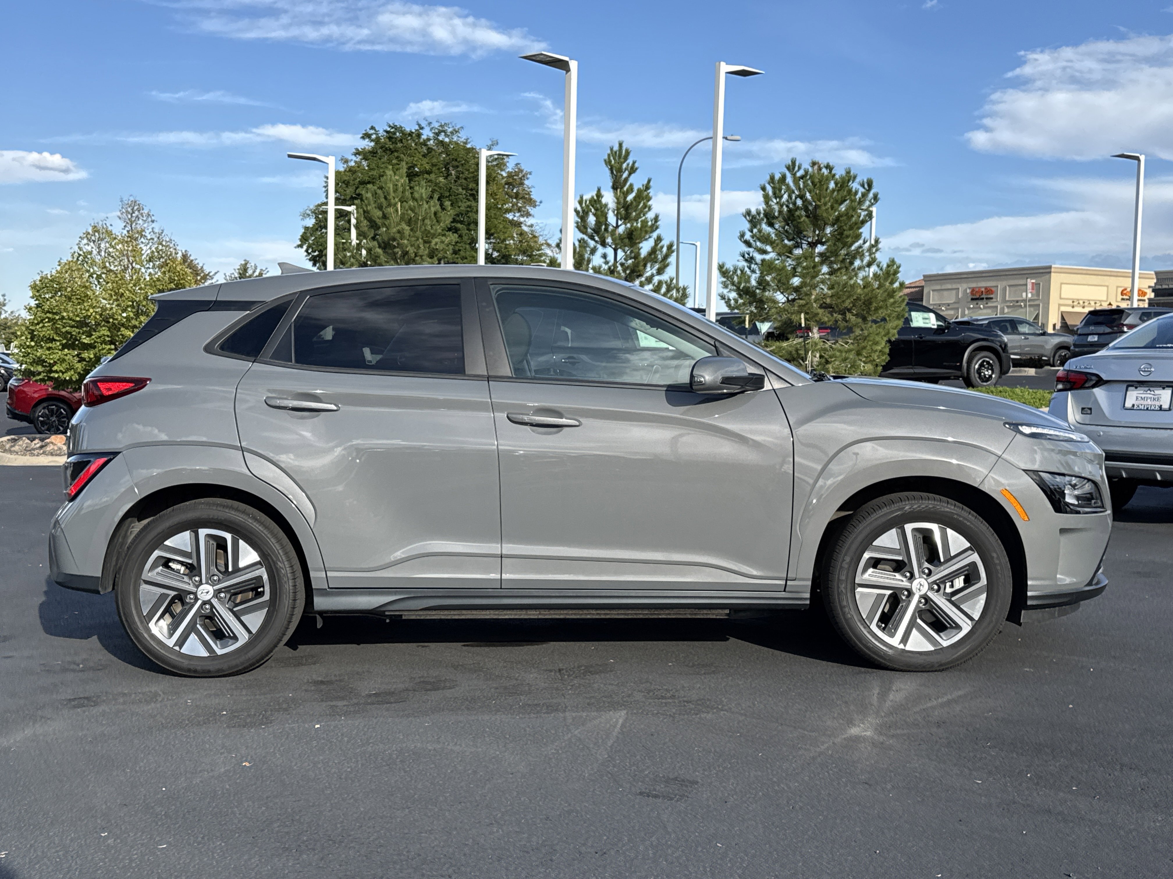 Used 2023 Hyundai Kona EV SEL with VIN KM8K33AGXPU169647 for sale in Lakewood, CO