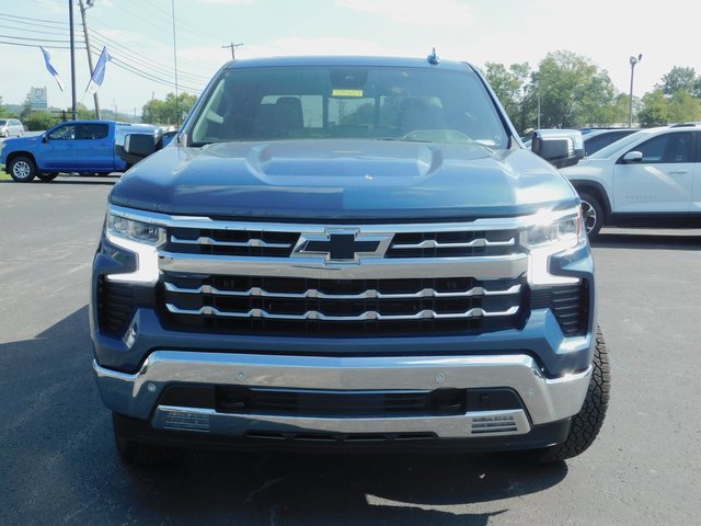 2024 Chevrolet Silverado 1500 LTZ photo 3