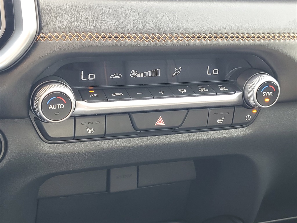 2025 Mazda CX-50 Premium photo 26