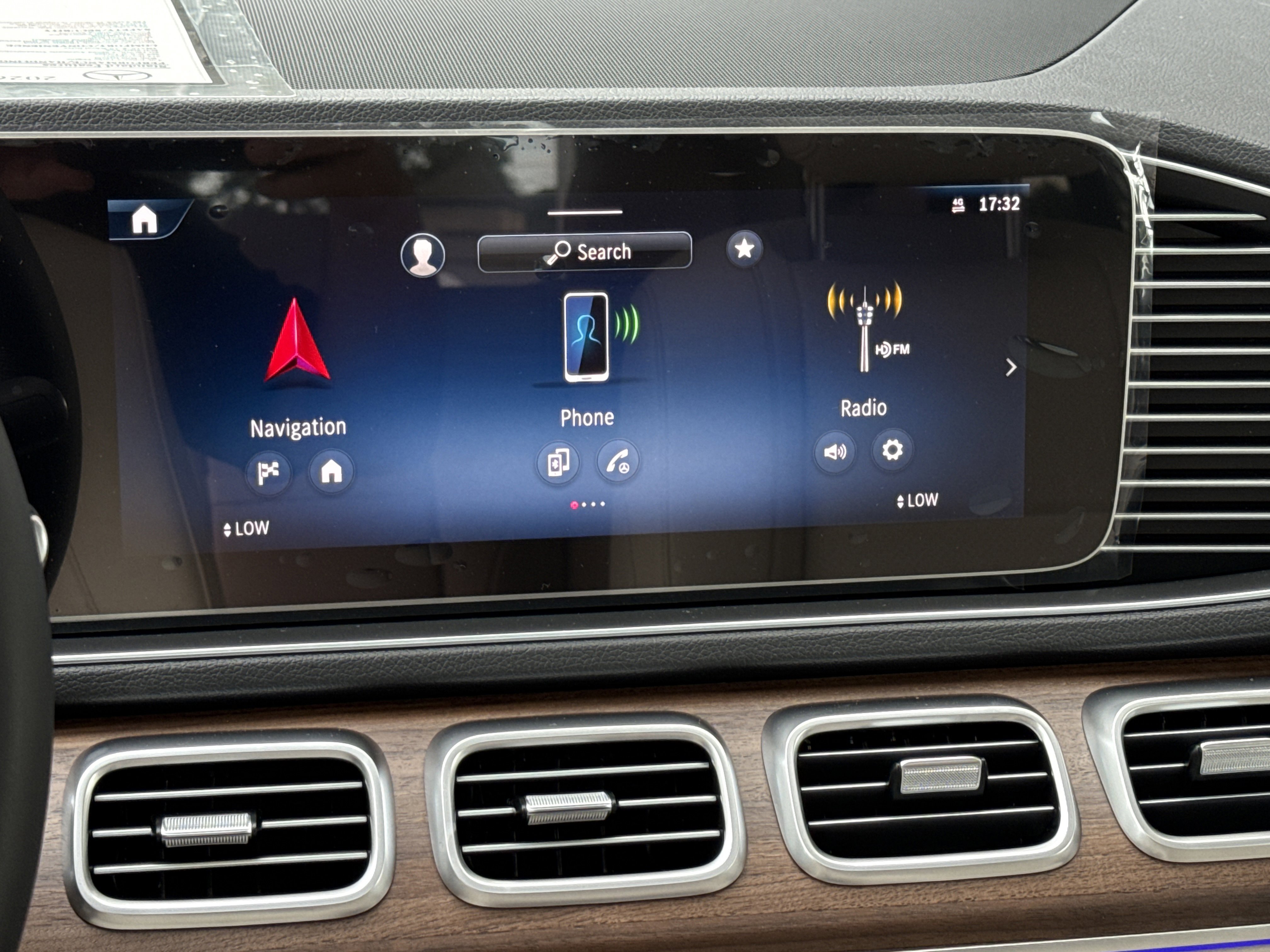 2026 Mercedes Benz GLE 450 4MATIC photo 4