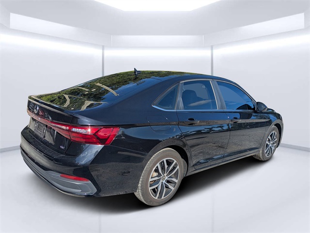 2025 Volkswagen Jetta 1.5T SE photo 3