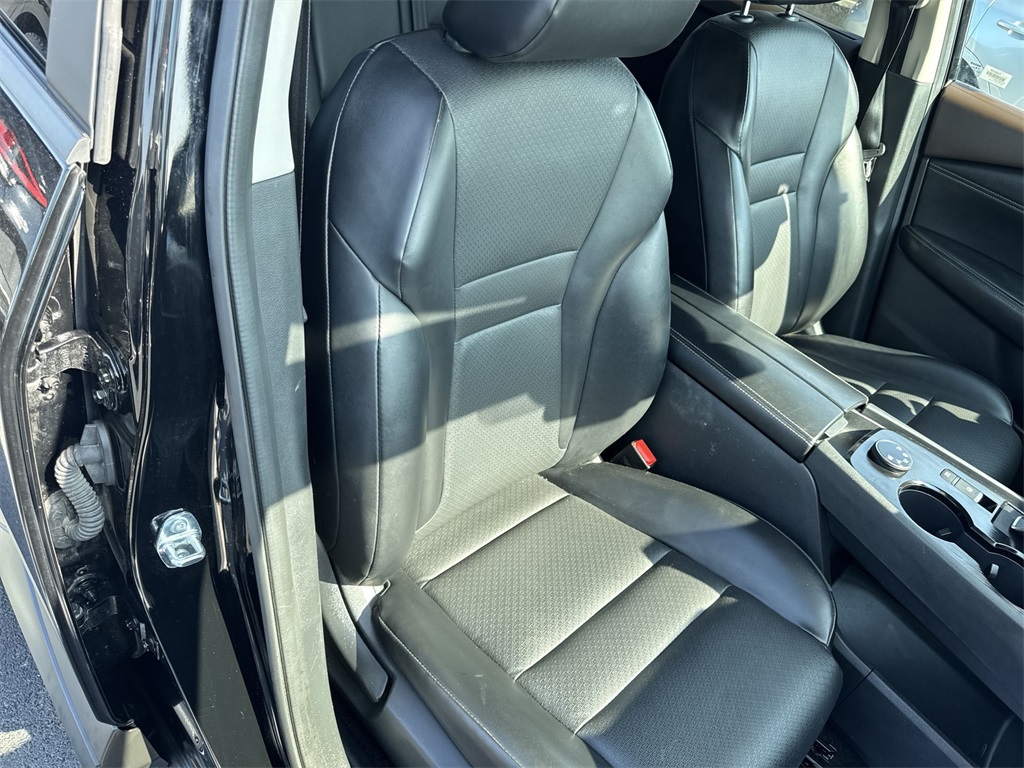 2023 Nissan Rogue SV photo 30