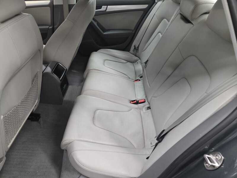 2012 Audi A4 2.0T Premium photo 7