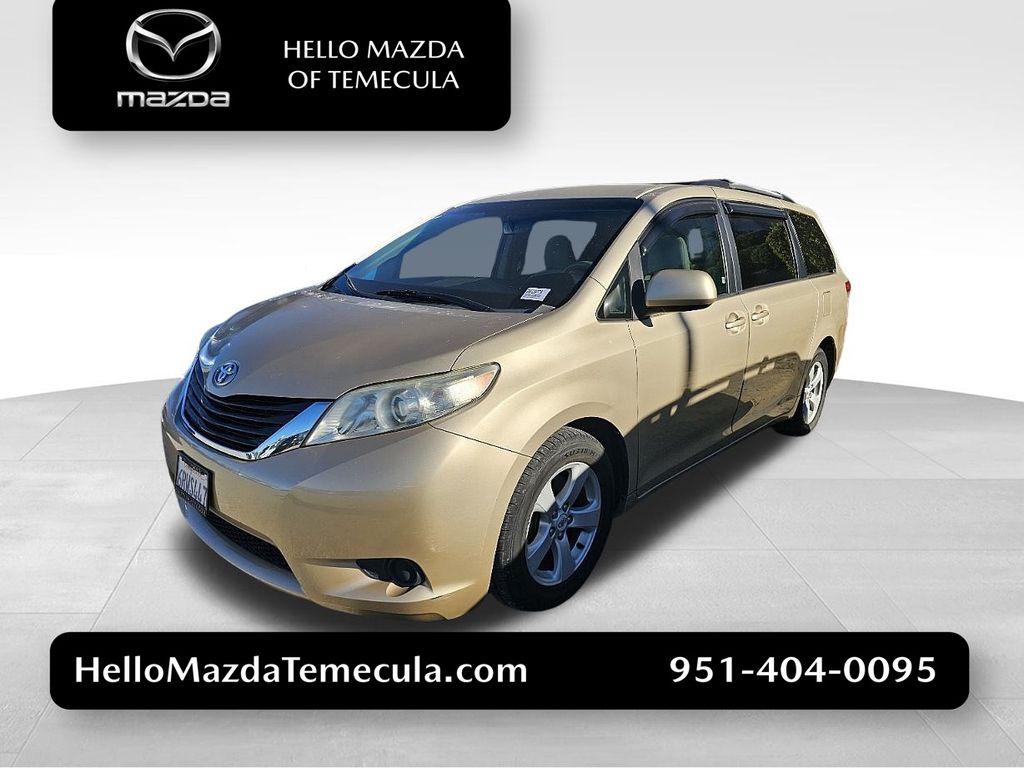 2011 Toyota Sienna LE