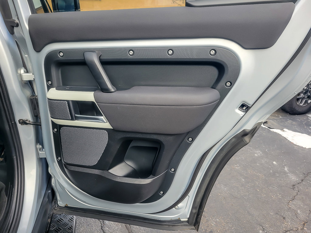 2021 LAND ROVER DEFENDER - Image 21