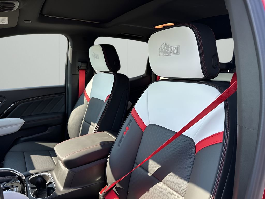 2026 Gmc Canyon AT4 photo 24