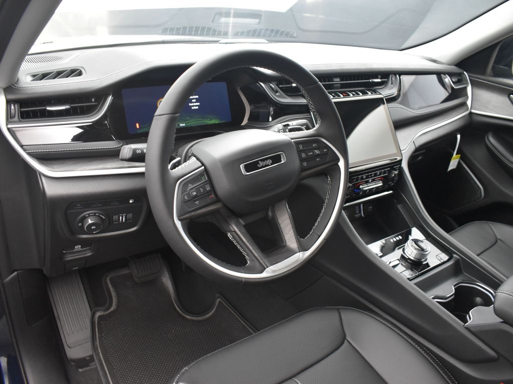 2023 Jeep Grand Cherokee 4xe photo 4