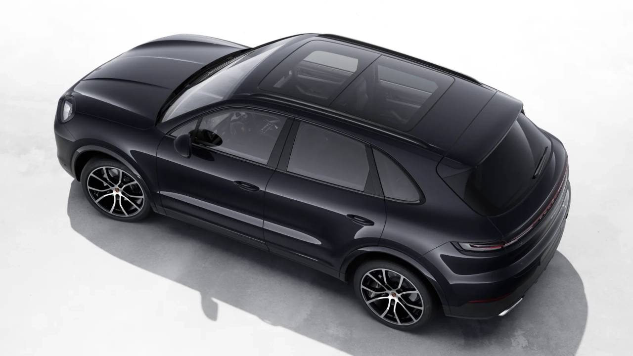 2025 Porsche Cayenne photo 4