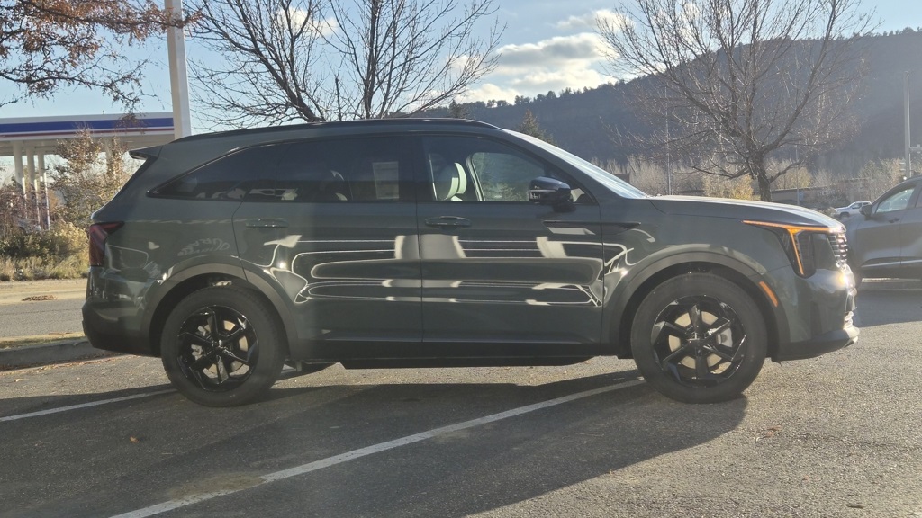 2026 Kia Sorento Hybrid X-Line SX Prestige photo 2