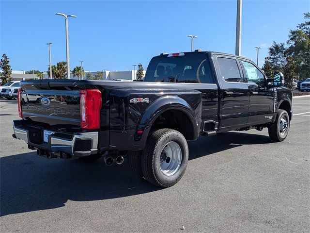 2026 Ford F-350 XLT photo 4