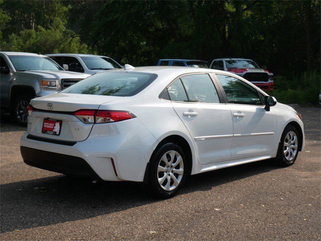 2024 Toyota Corolla LE photo 7