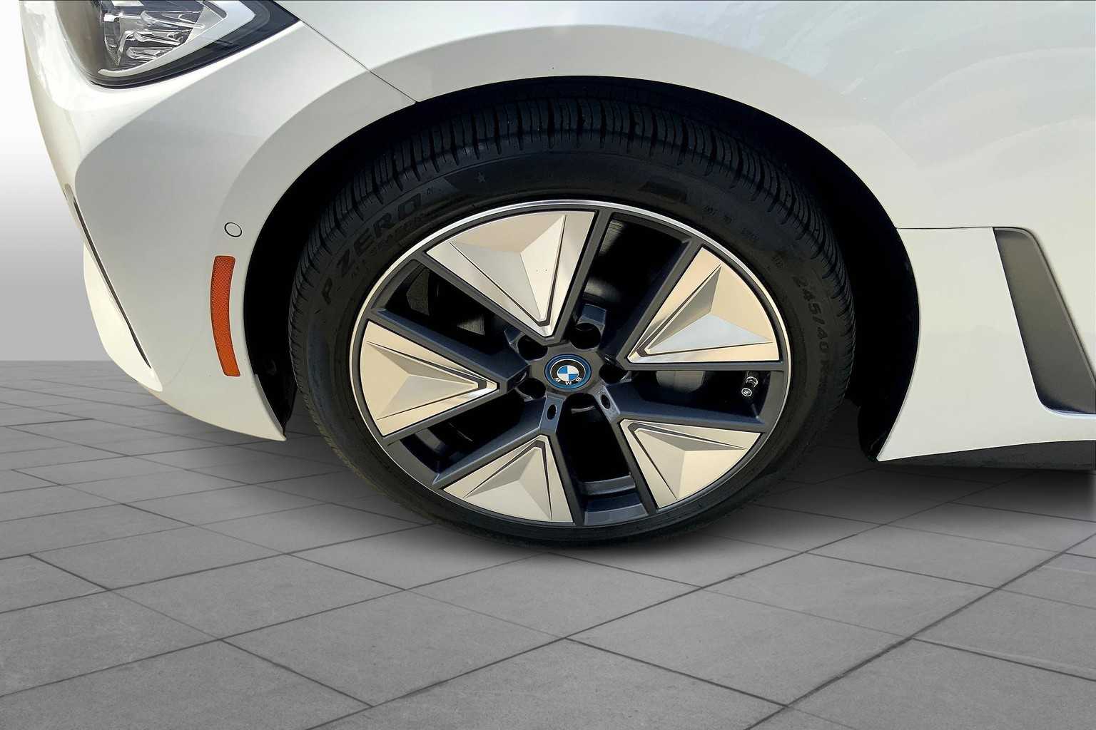 2023 Bmw i4 eDrive35 photo 10