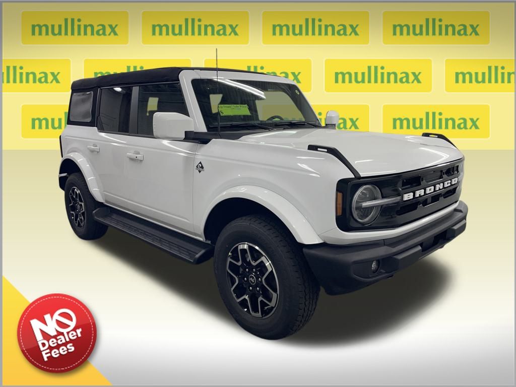 2025 Ford Bronco 4-Door Outer Banks's photo