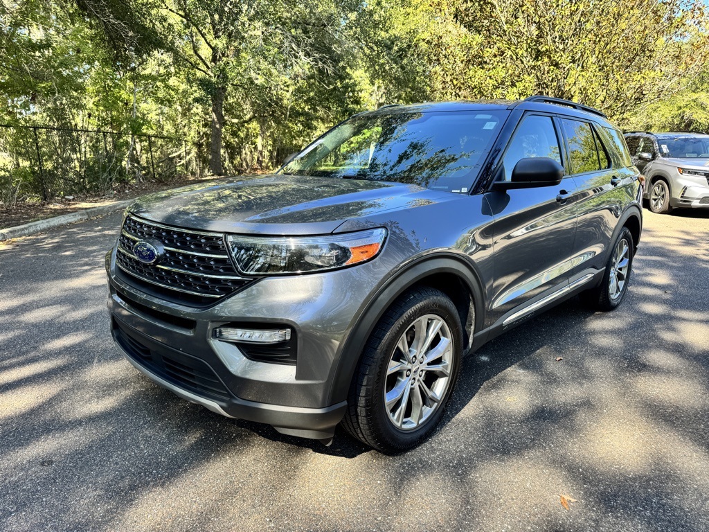 2022 Ford Explorer XLT photo 3