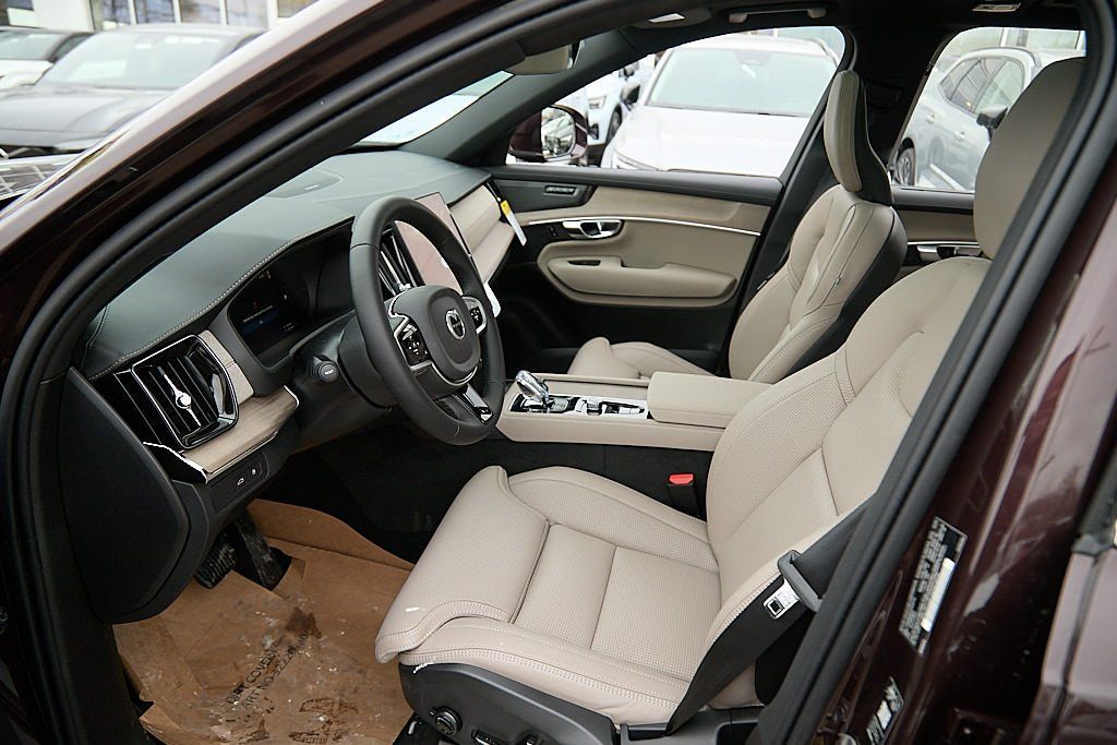 2026 VOLVO XC90 - Image 11