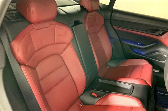 2020 Porsche Taycan Turbo photo 23