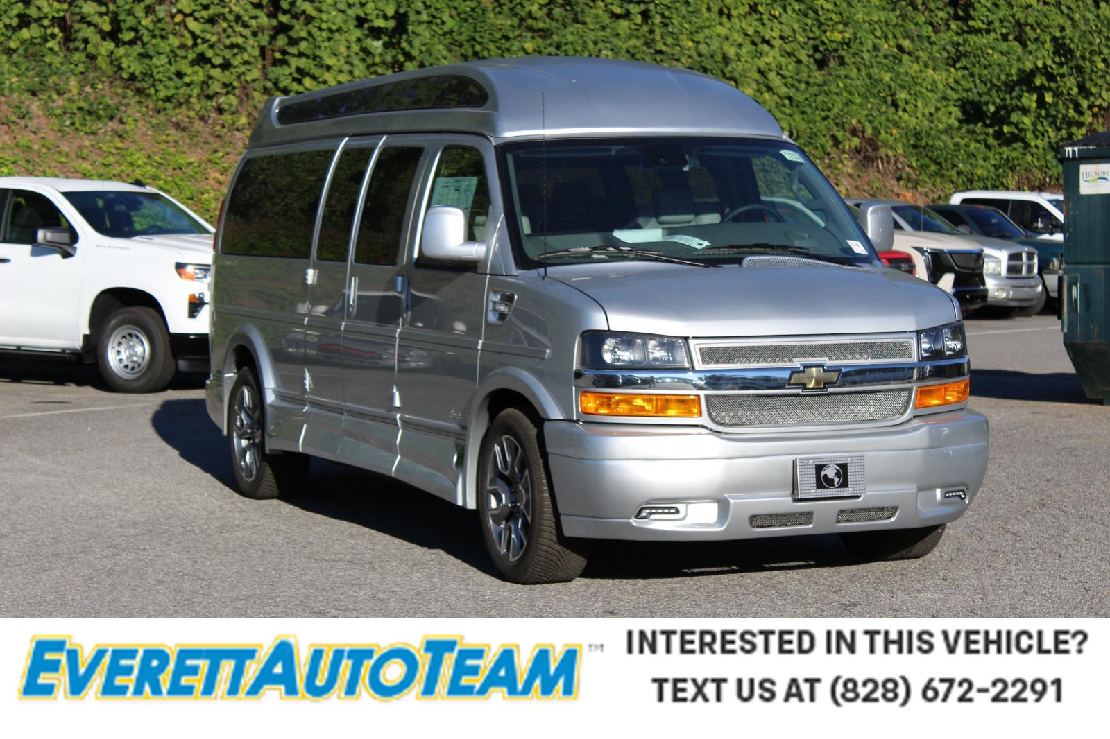 2025 Chevrolet Express Cargo Work Van's photo