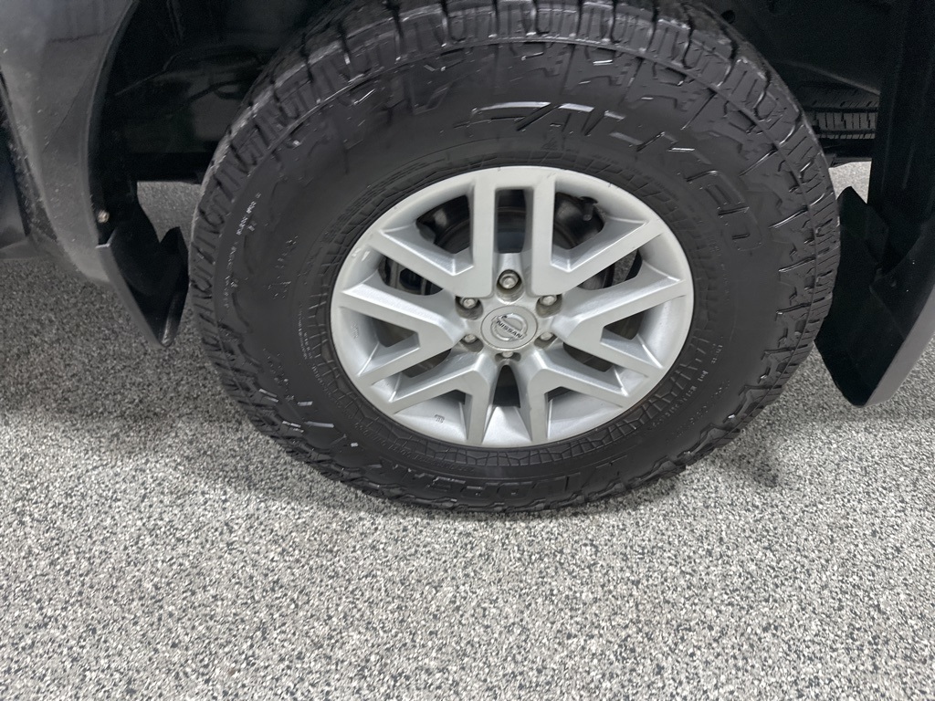 2021 Nissan Frontier SV photo 7