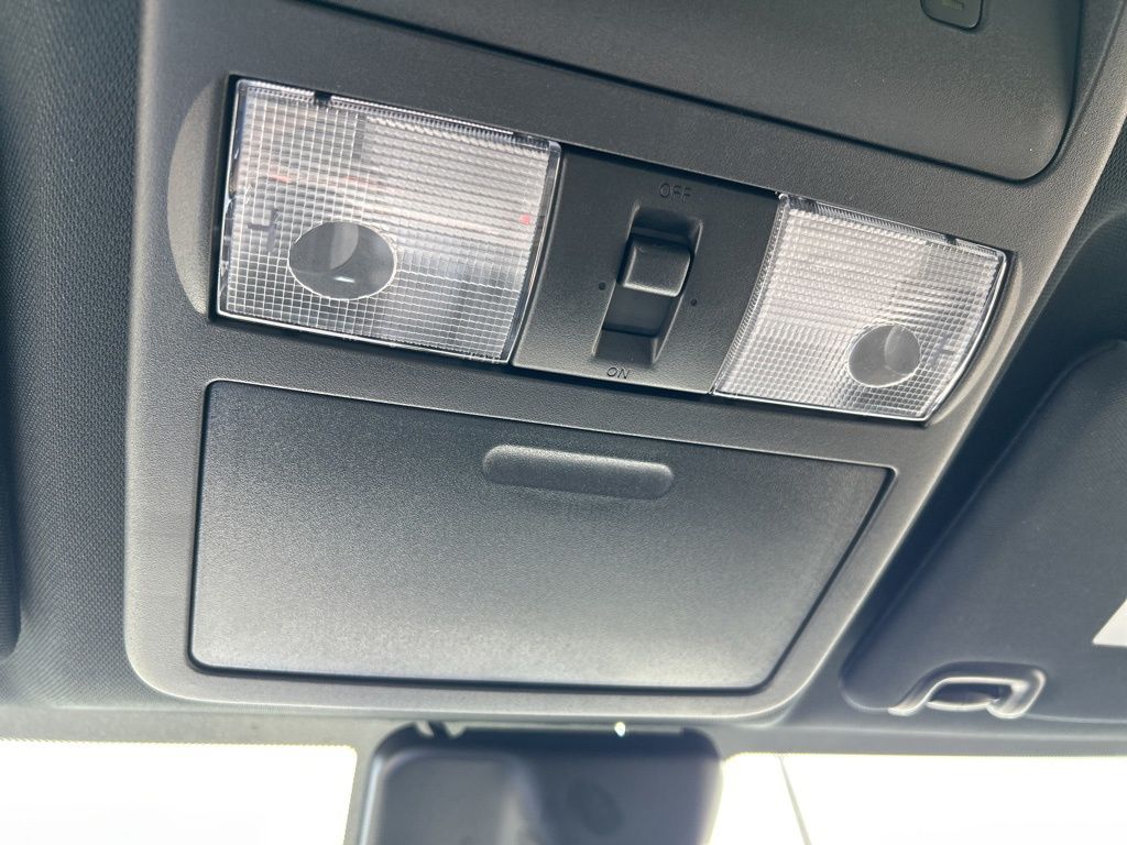 2025 Nissan Frontier PRO-4X photo 33