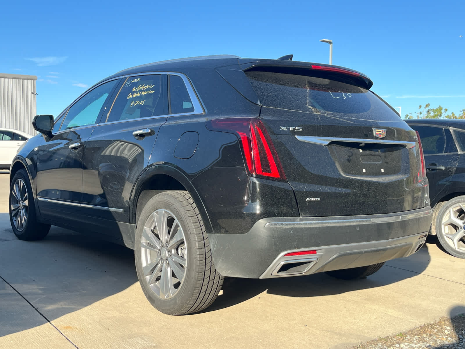 2025 Cadillac XT5 Premium Luxury photo 2