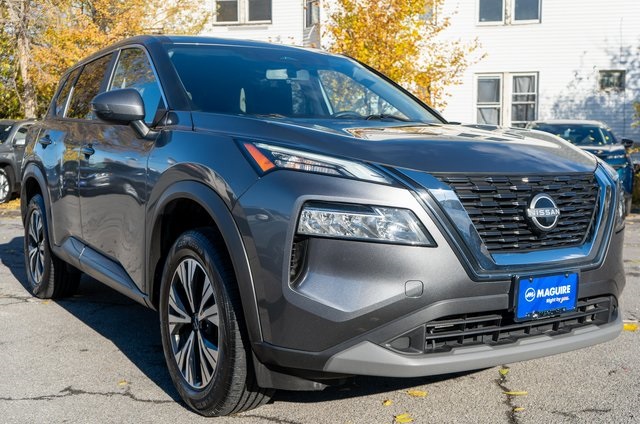 2023 Nissan Rogue SV photo 3