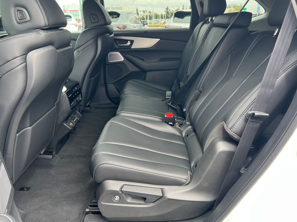 2026 Acura MDX SH-AWD Technology photo 19