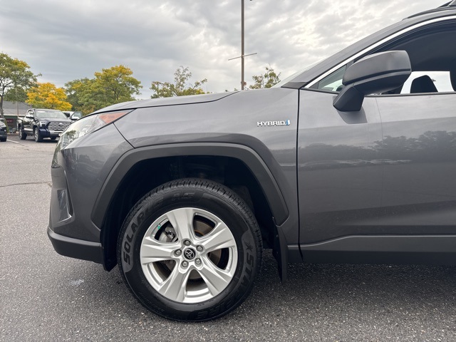 2021 Toyota RAV4 Hybrid LE photo 32
