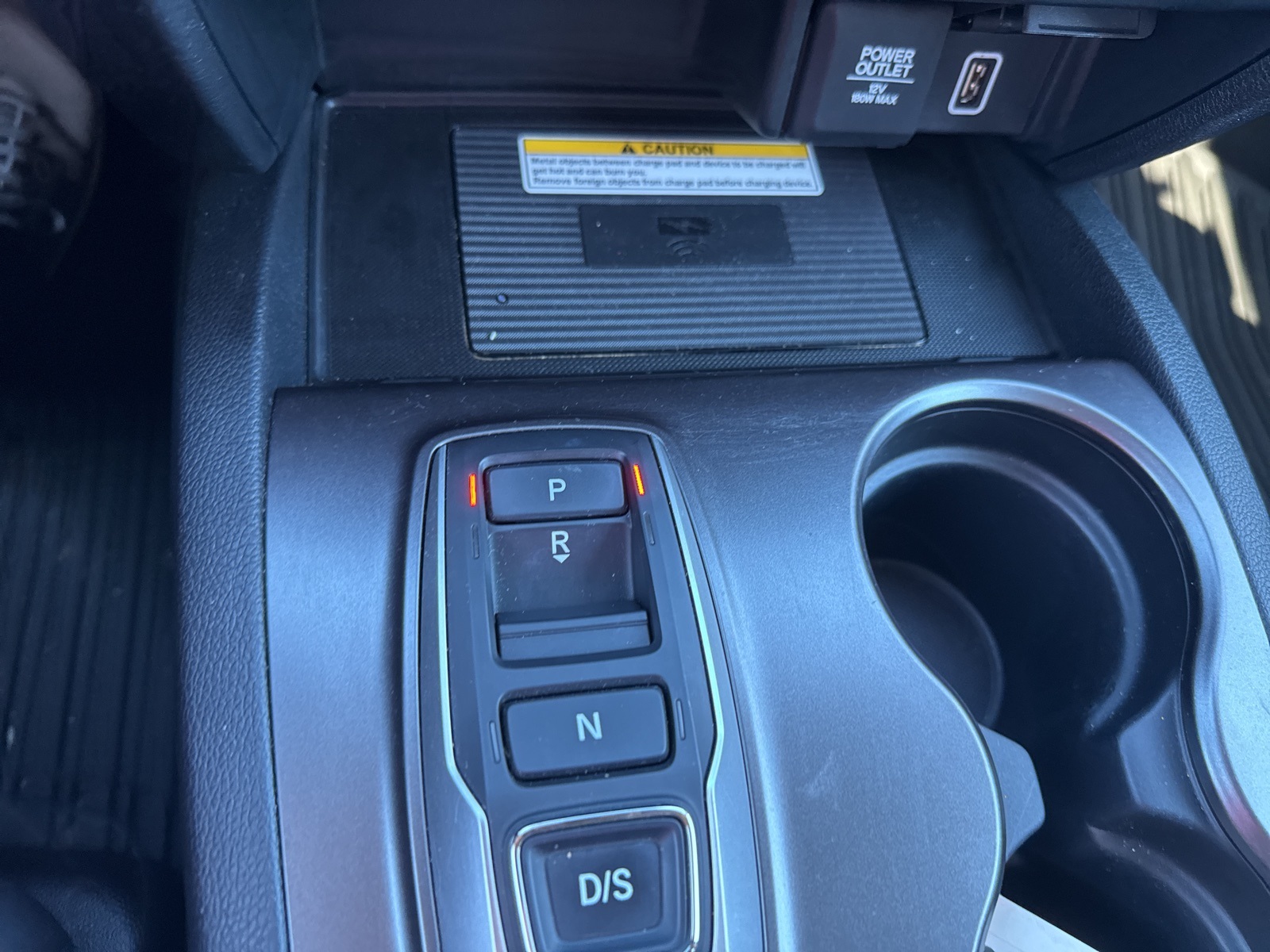 2022 Honda Pilot SE photo 25