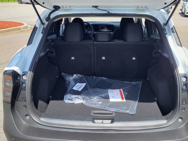 2025 Nissan Kicks SV photo 3