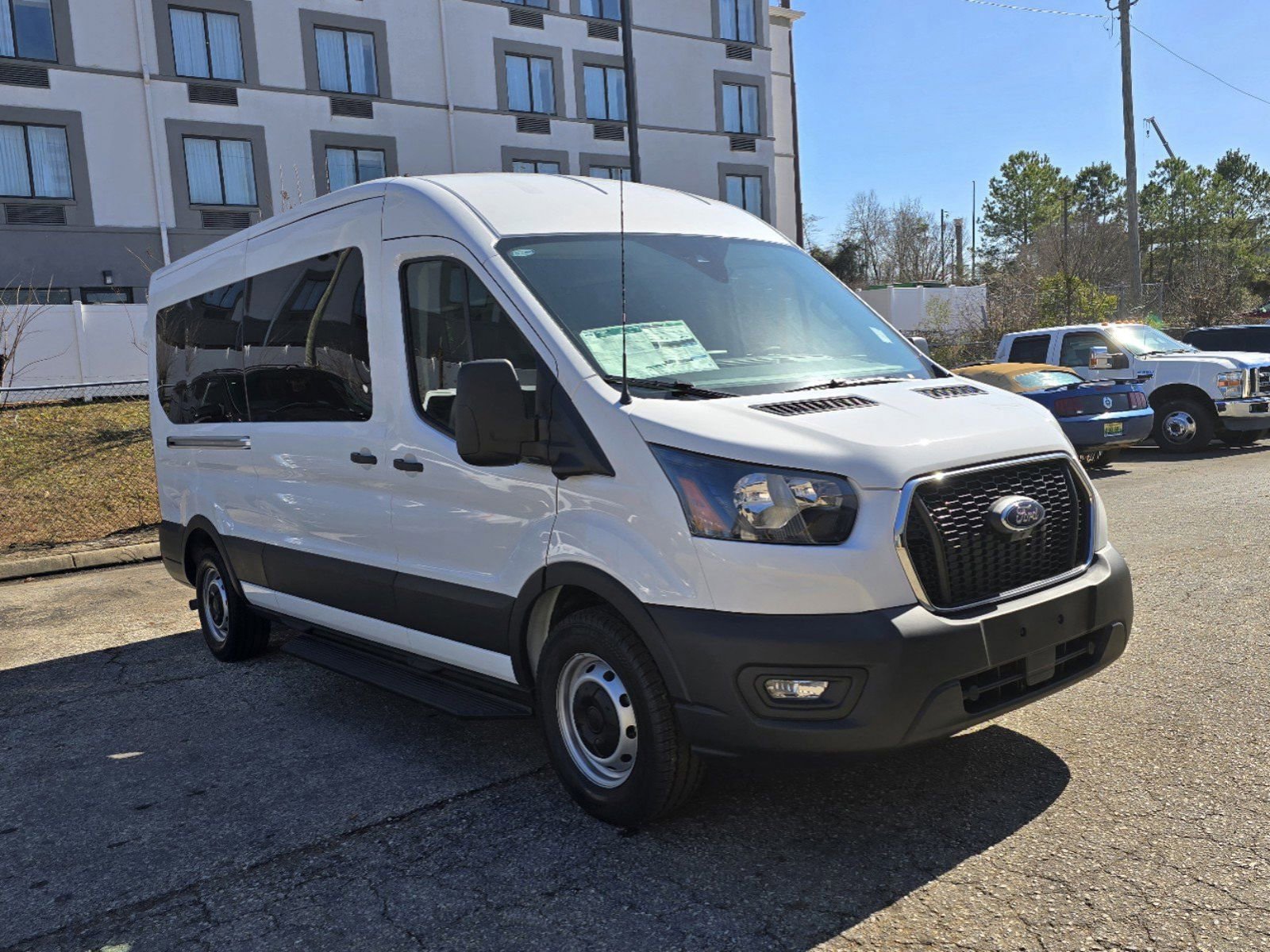 2024 Ford Transit Passenger XL photo 3