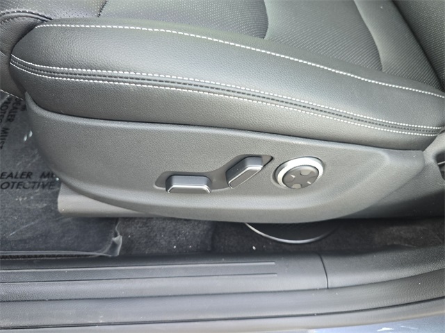 2026 Genesis GV70 2.5T photo 12