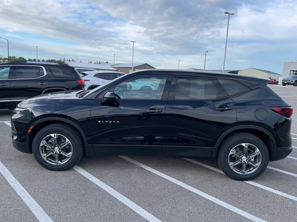 Used 2024 Chevrolet Blazer 2LT with VIN 3GNKBHR44RS167191 for sale in Spring Valley, Minnesota