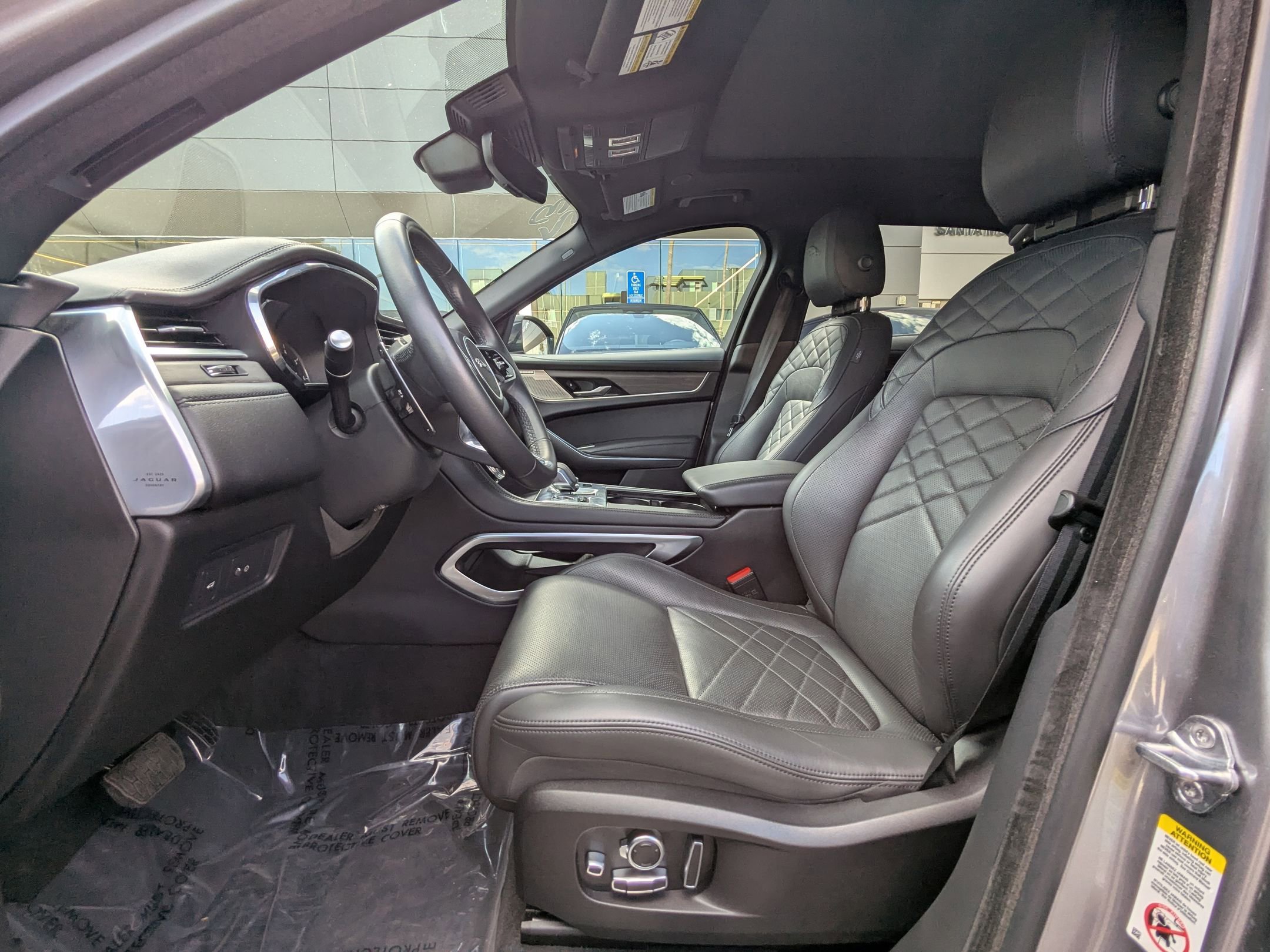 2023 Jaguar F-PACE P250 S photo 15