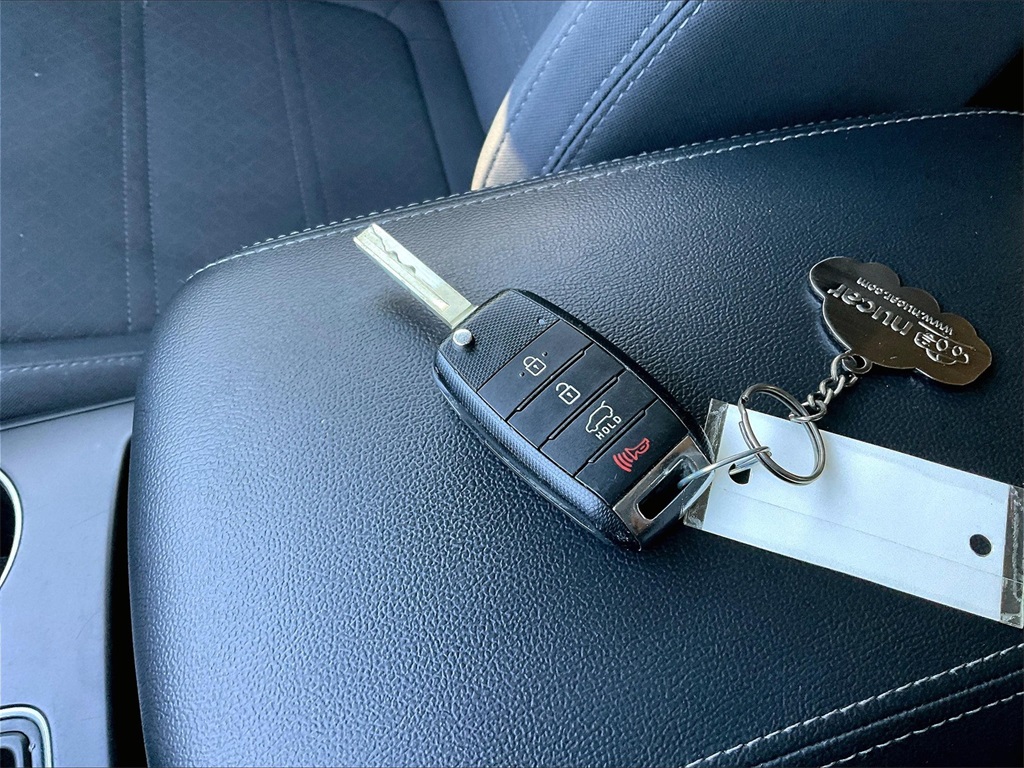 2019 Kia Sorento LX photo 27