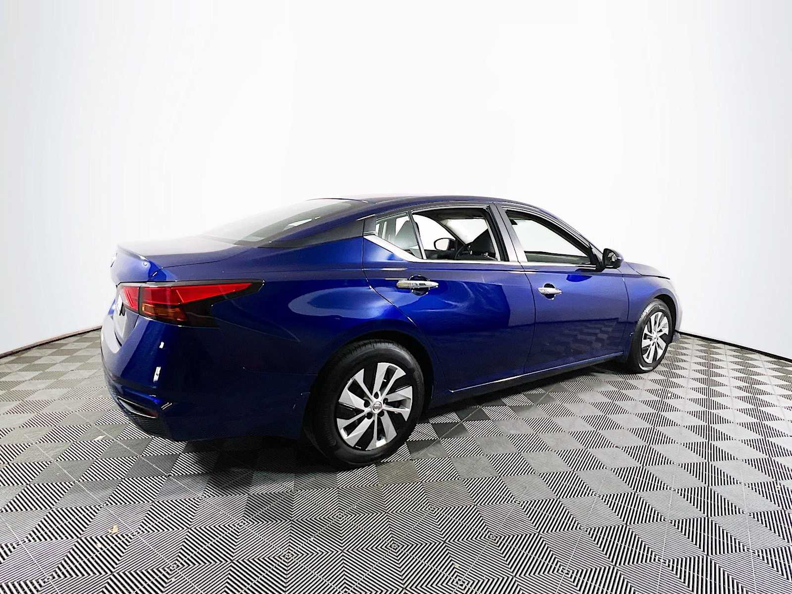 2022 Nissan Altima 2.5 S photo 4