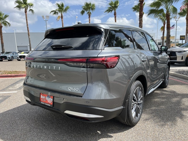 2026 Infiniti QX60 Luxe photo 5