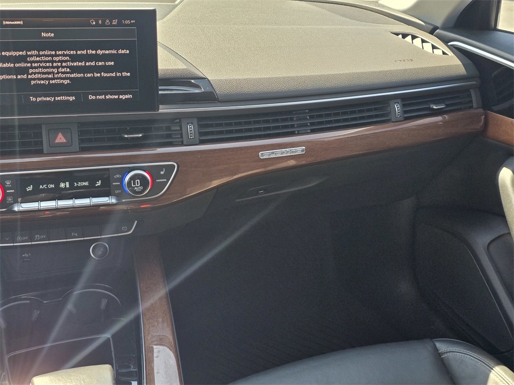 2022 Audi A4 40 Premium Quattro photo 17