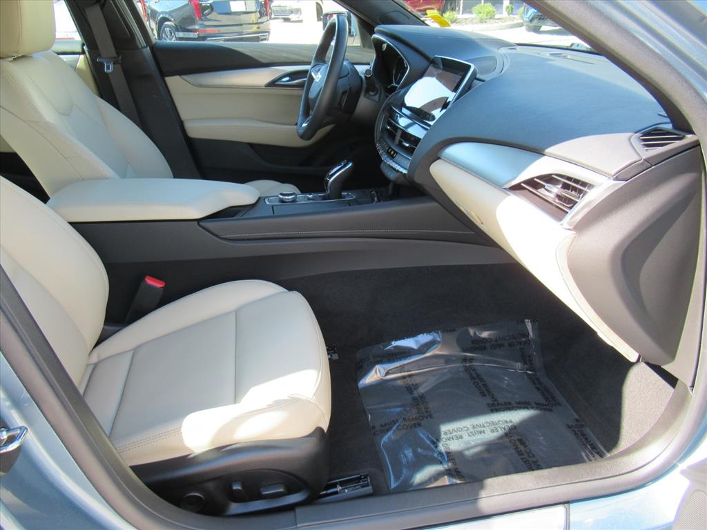 2024 Cadillac CT5 Luxury photo 11