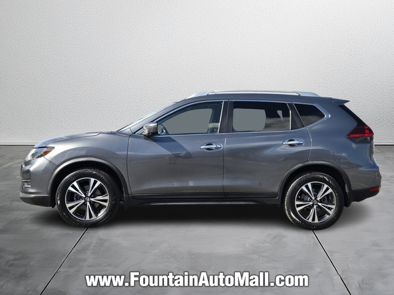 2019 Nissan Rogue SV photo 2