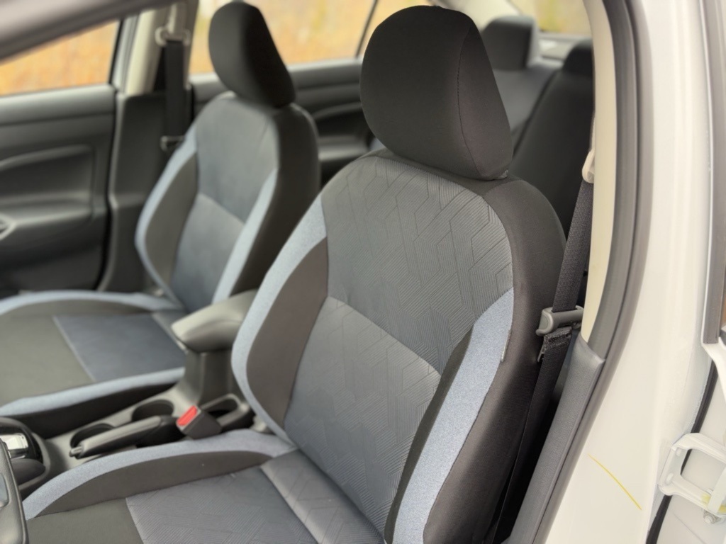 2025 Nissan Versa SV photo 13