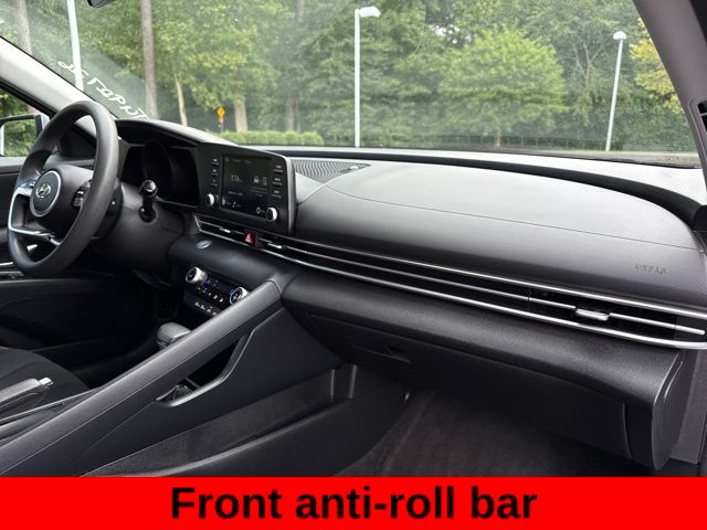 2023 Hyundai Elantra SEL photo 16