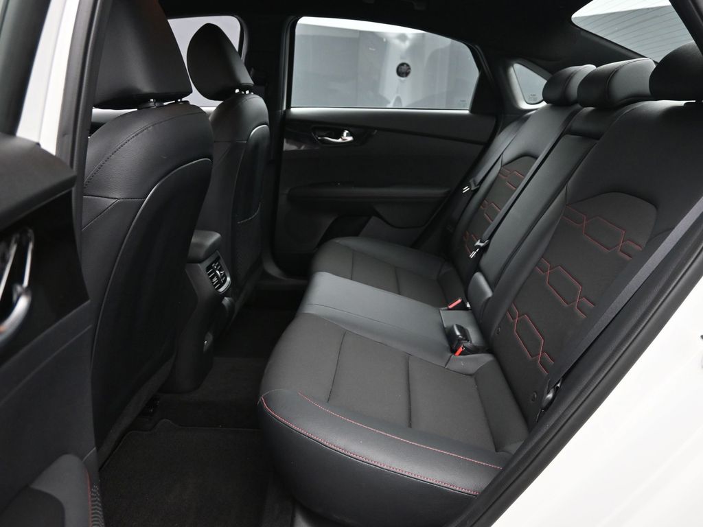 2023 Kia Forte GT photo 8