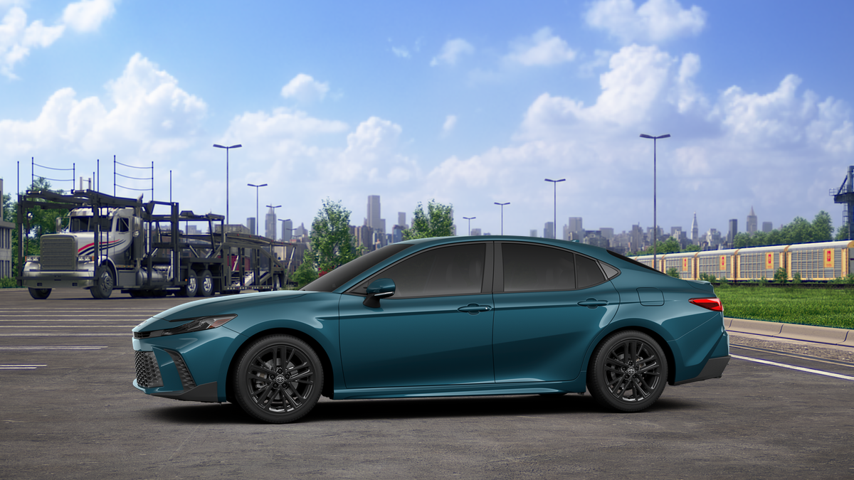 2025 Toyota Camry SE photo 3