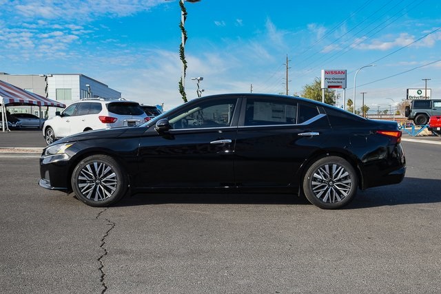 2025 Nissan Altima 2.5 SV photo 2