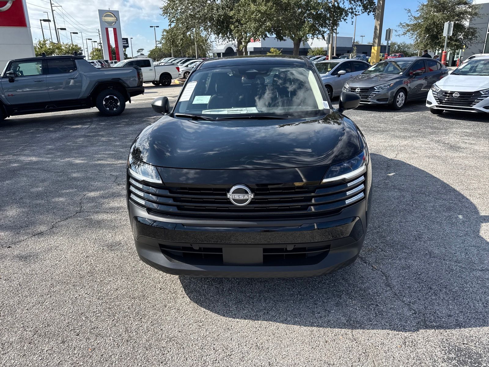 2026 Nissan Kicks S photo 3