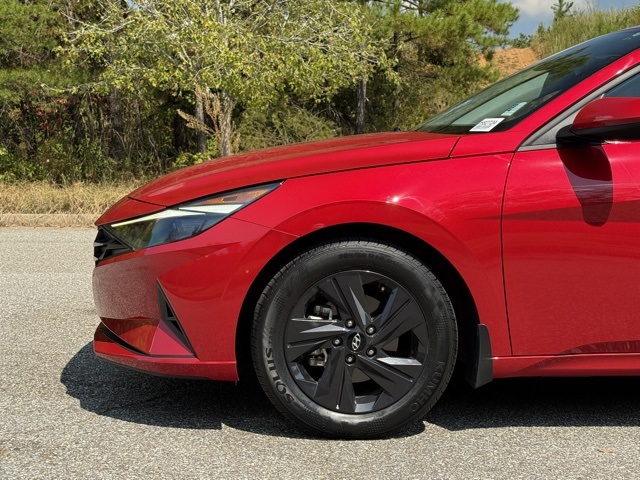 2023 Hyundai Elantra SEL photo 10