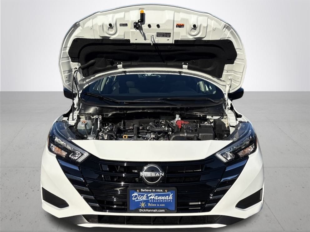 2025 Nissan Versa 1.6 S photo 4
