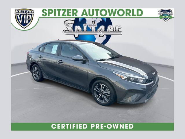 2024 Kia Forte LXS's photo