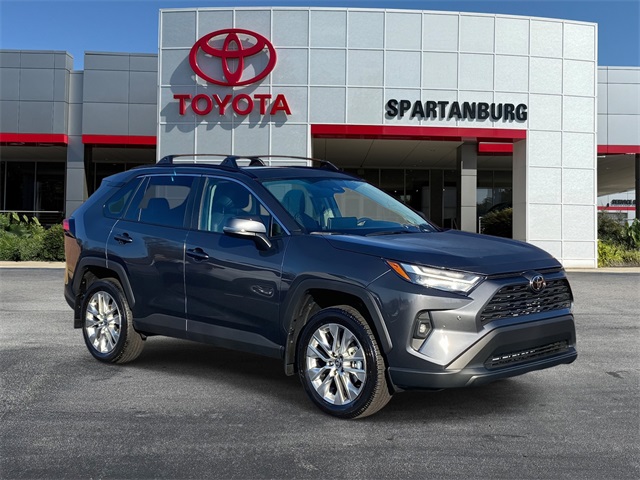 2025 Toyota RAV4 XLE Premium's photo