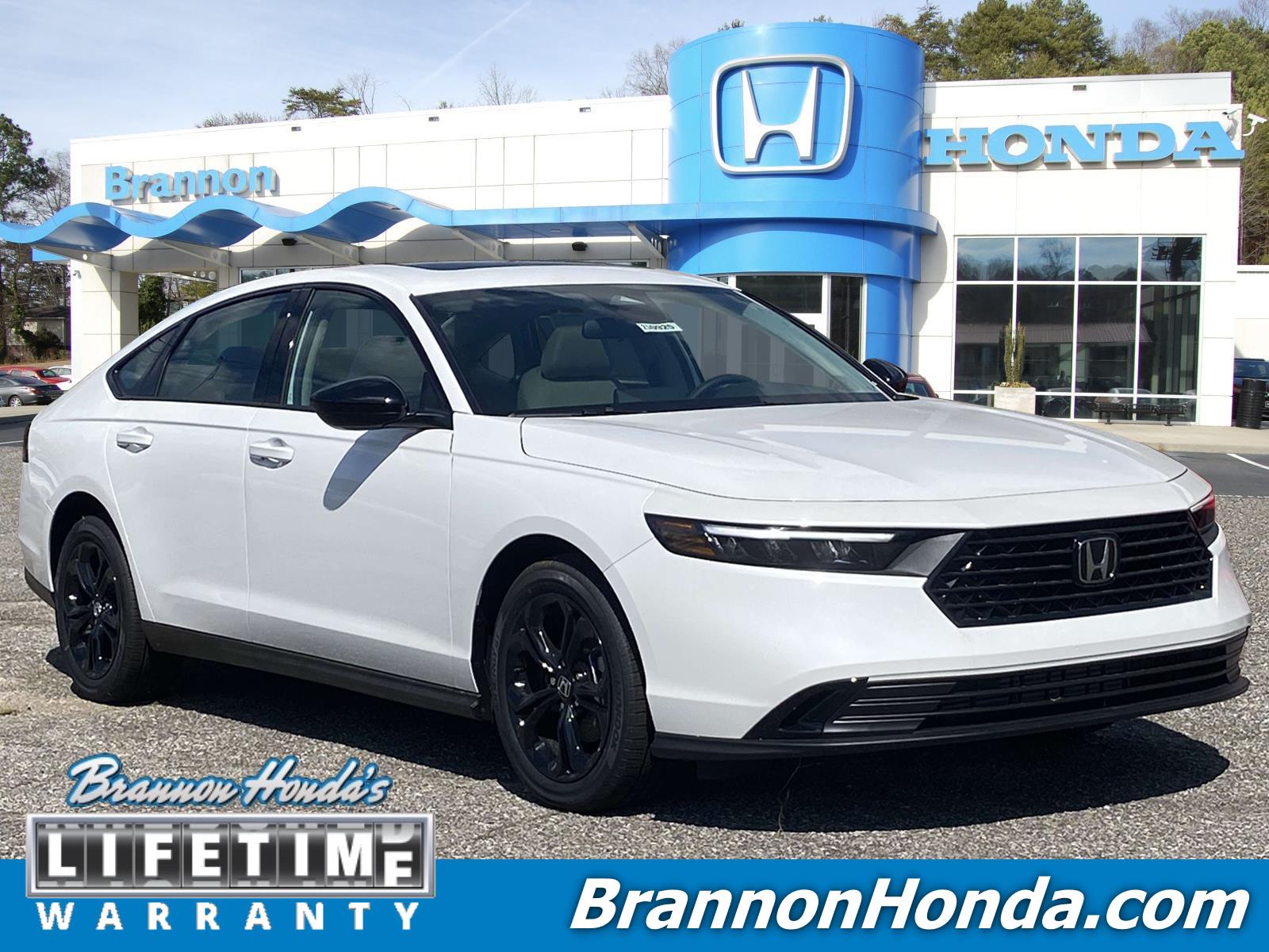 2025 Honda Accord SE's photo